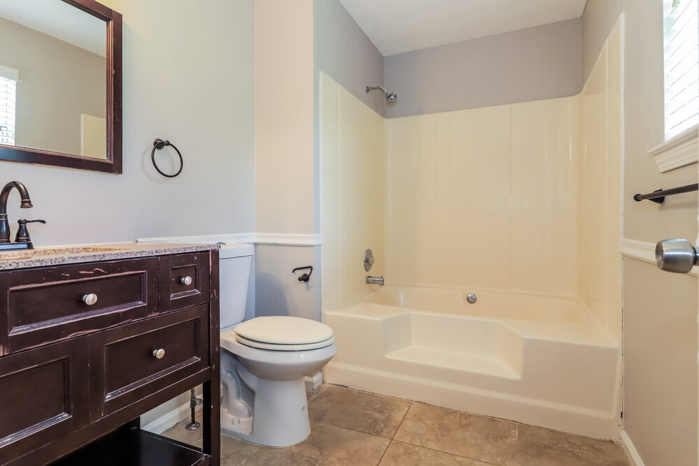 Building Photo - 523 White Pines Dr