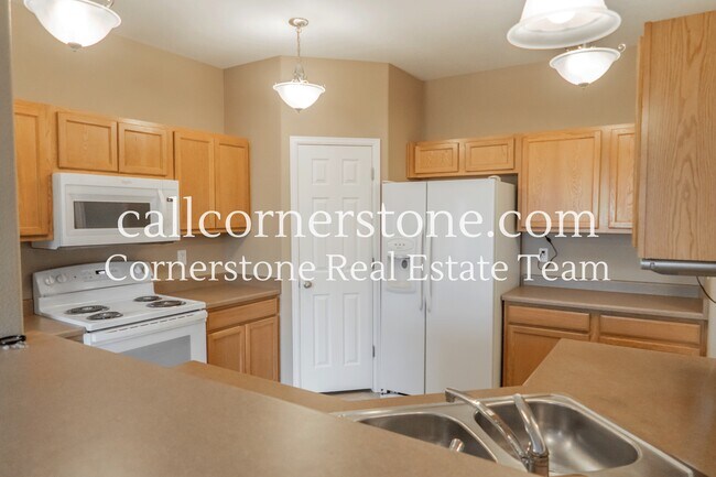 Building Photo - 7975 Superior Hill Pl