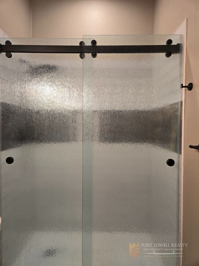 Building Photo - Stunning 2-bed, 2-bath Casita in North Phoenix