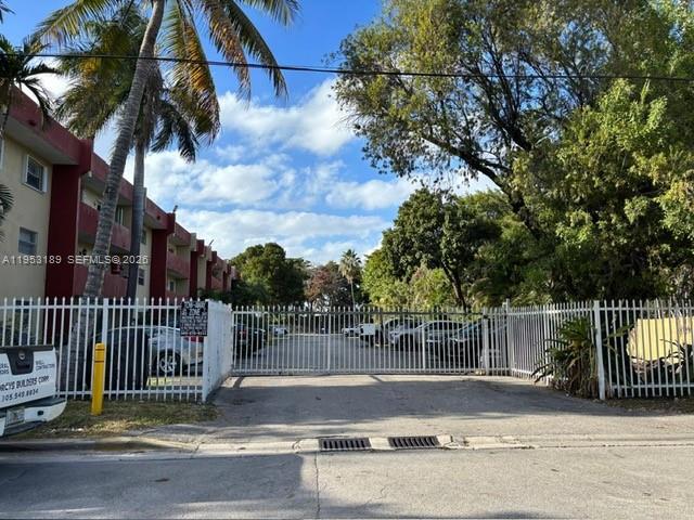 Building Photo - 4265 NW S Tamiami Canal Dr