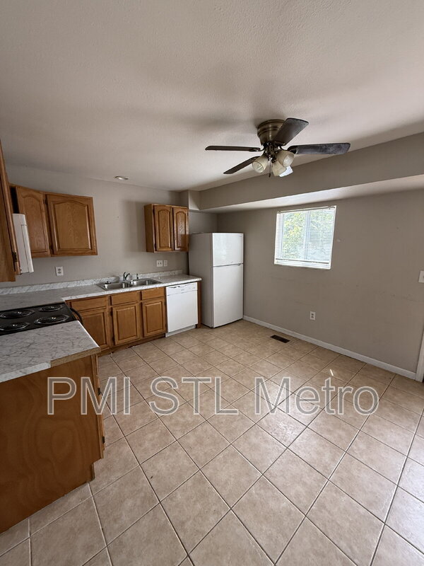 Building Photo - 10515 Renfrew Dr