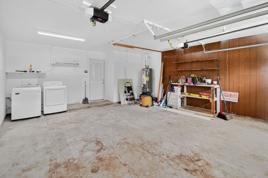 Building Photo - 5502 Effingham Dr
