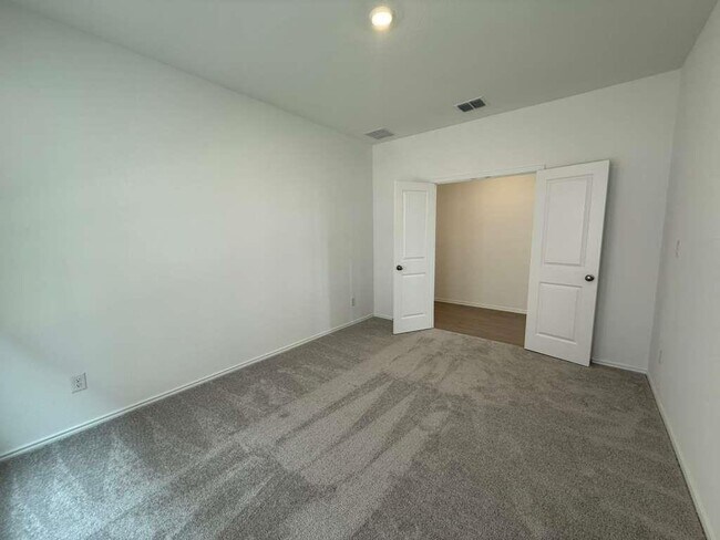 Building Photo - 200 Rodney Boat Rd