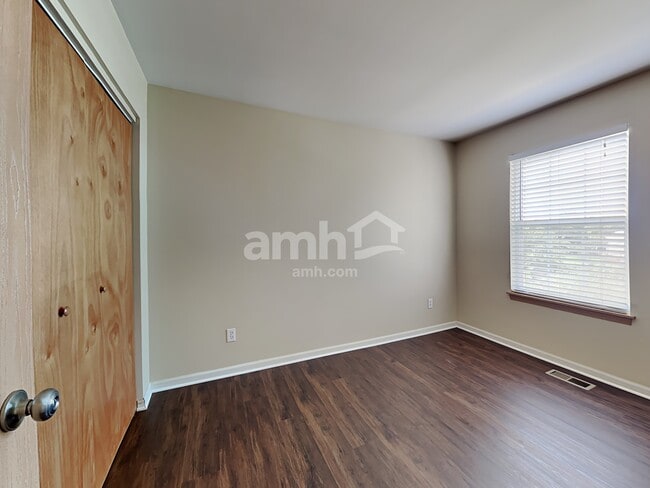 Building Photo - 1817 Grandview Pl