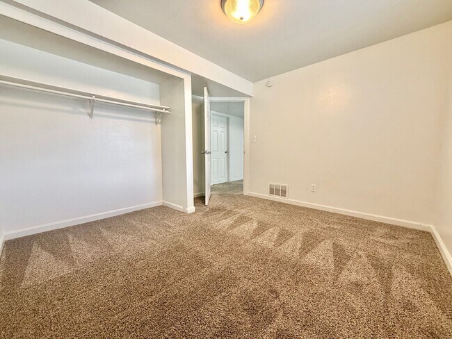 Building Photo - 7685 S 2550 W