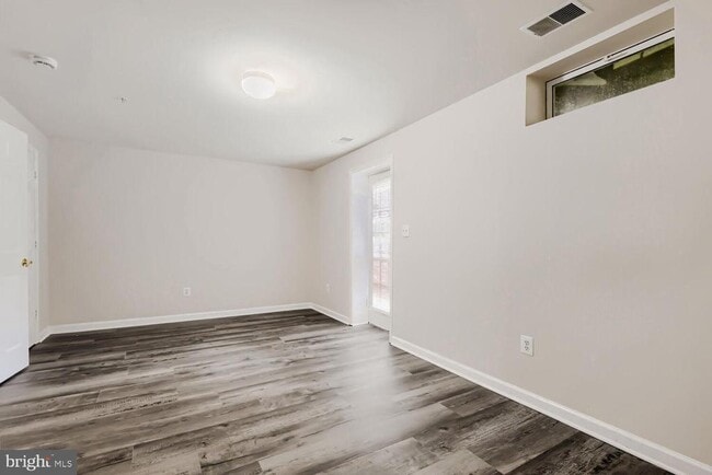Building Photo - 3971 Red Deer Cir