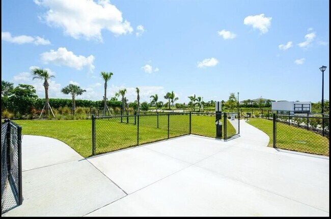 Building Photo - 12604 Promenade Estates Blvd