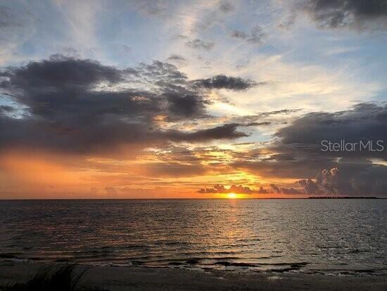 Building Photo - 654 Windrush Bay Dr