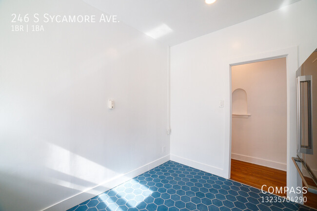 Building Photo - A Grand, Light-Filled 1-Bedroom with Bonus...