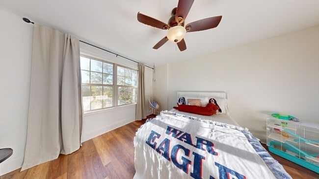 Building Photo - Asheton Lakes