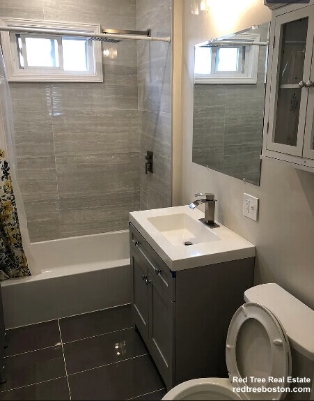 Building Photo - 14 Bowdoin St