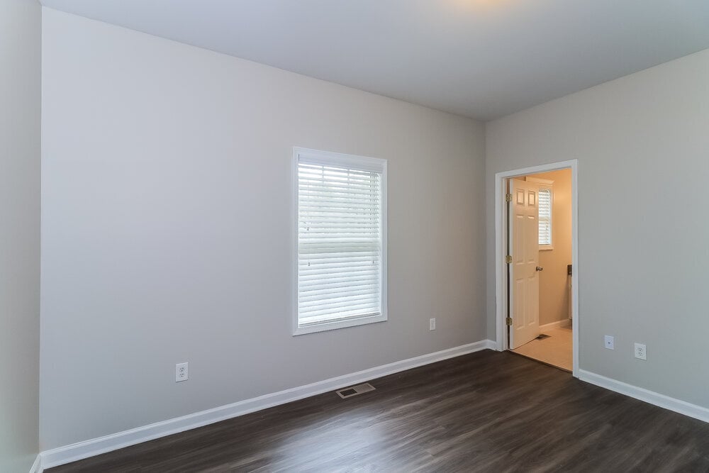 Building Photo - 36 Hickory Hollow SW