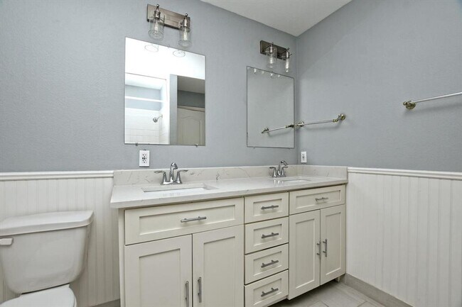 Building Photo - 9934 Barbrook Dr