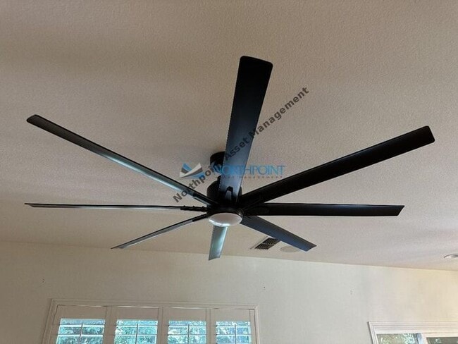 Building Photo - 4BR/3BA w/ Solar + Downstairs Bed/Bath in Whitney Oaks