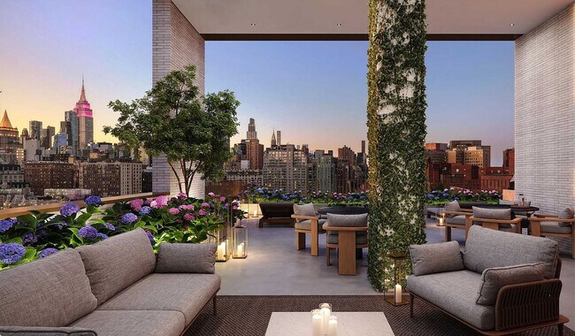 Building Photo - 350 E 18th St