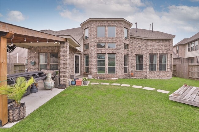 Building Photo - 33580 Green Prairie Dr