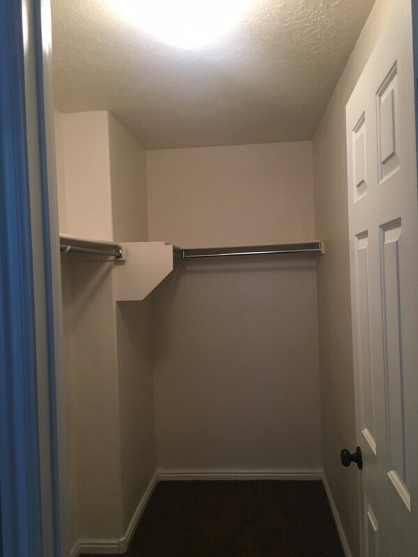 Building Photo - 188 Daisyfield Dr