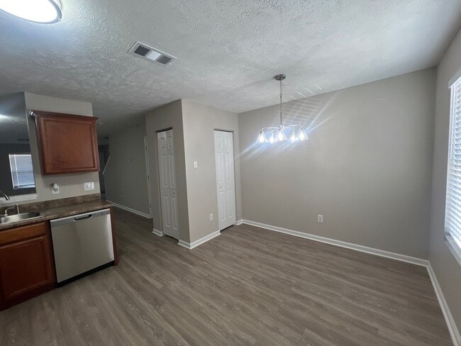 Building Photo - 5428 Cedar Ash Crossing