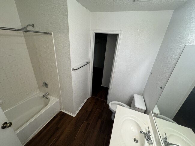 Master Bathroom - 23 Knights Peak