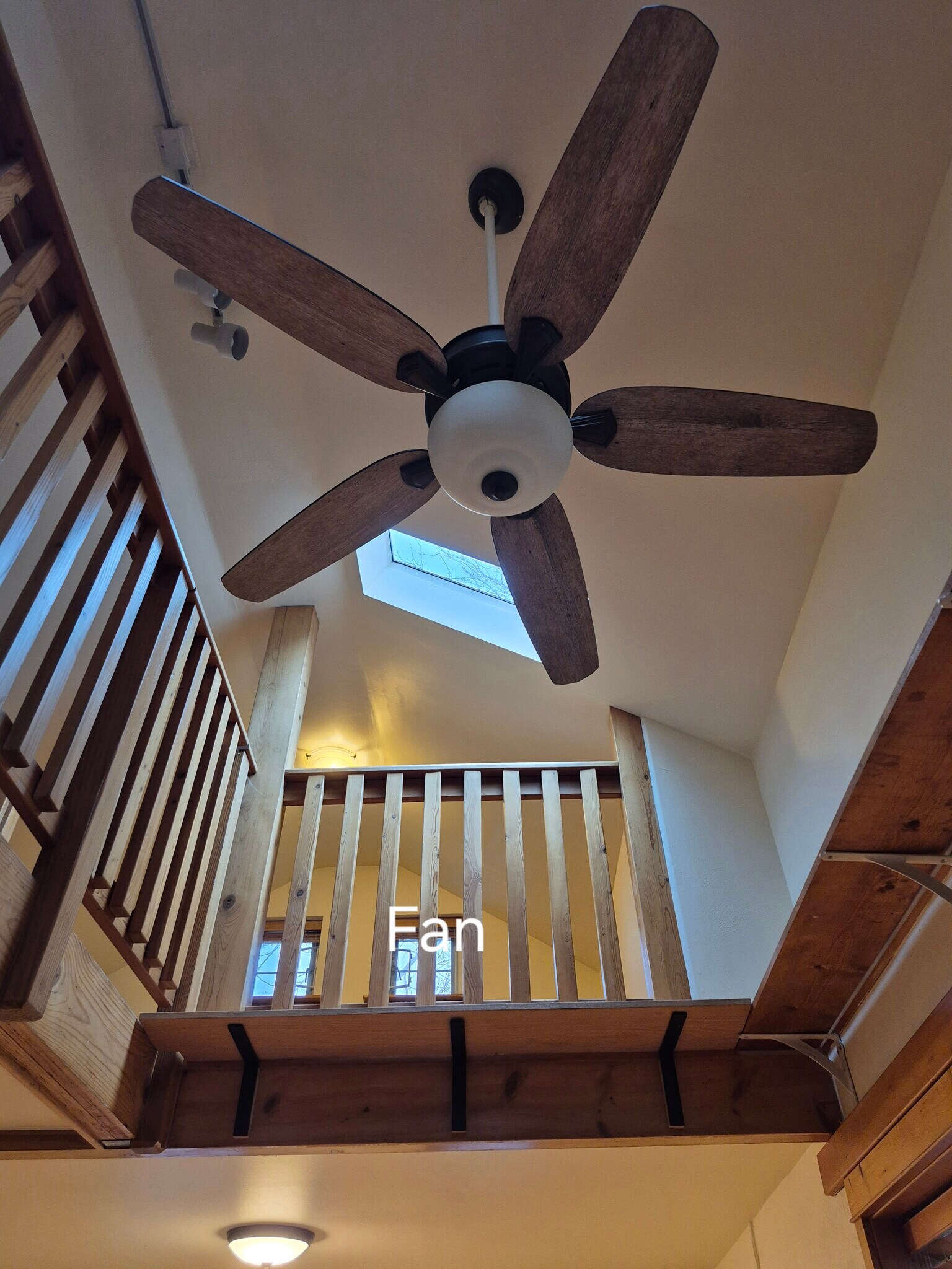 Building Photo - 1833 NE 52nd Ave