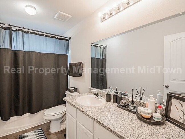 Building Photo - 5632 Shore Point Trl