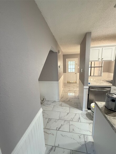 Building Photo - 723 Pebble Beach Dr