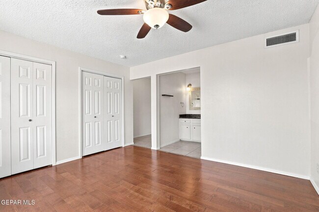 Building Photo - 6621 Mesa Grande Ave
