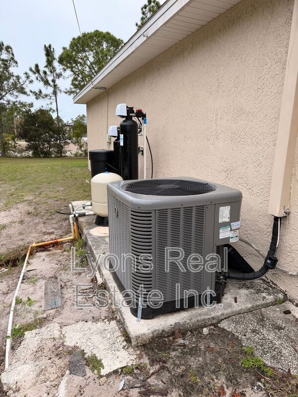 Building Photo - 208 Homewood Ave S