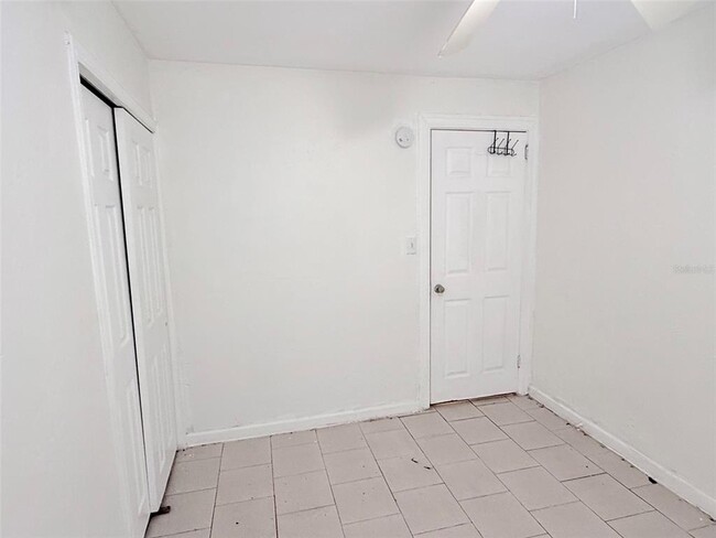 Building Photo - 776 27th Ave N