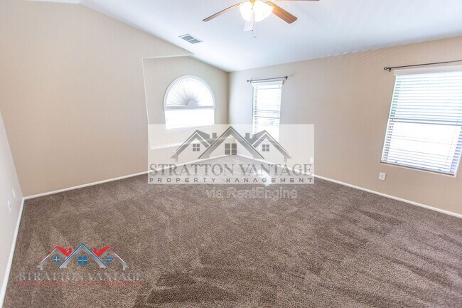 Building Photo - 4808 W Allen St