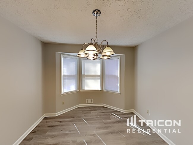 Building Photo - 143 Aspen Ct
