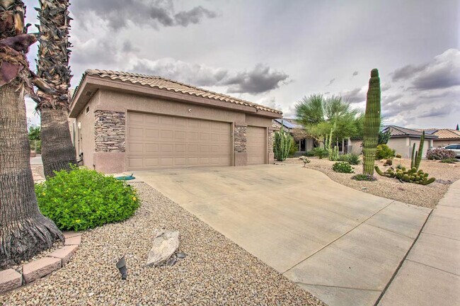 Building Photo - 17824 N Stone Haven Dr