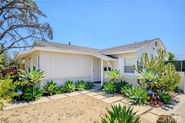 Building Photo - 11793 Glencrest Dr