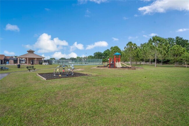 Building Photo - 4805 Kingston Cir