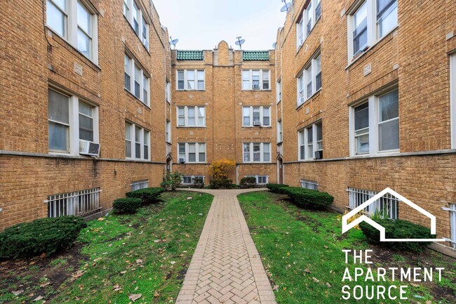 Building Photo - 4548 W George St