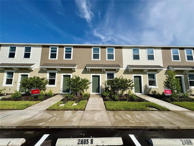 Building Photo - 8584 Daybreak St