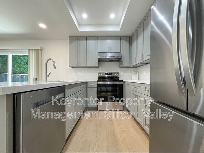 Building Photo - 5835 Halleck Dr