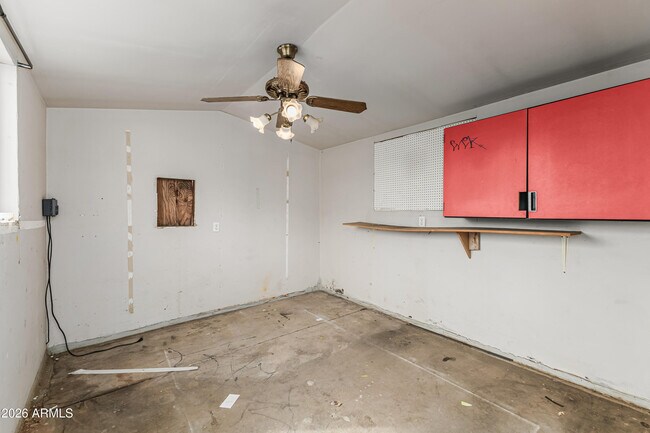 Building Photo - 5620 N 19th Ave