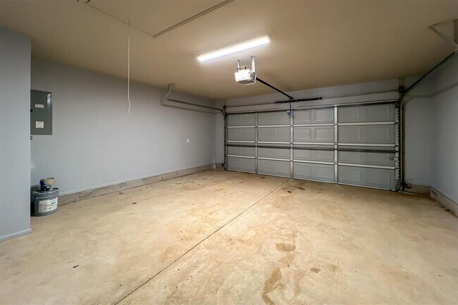 Building Photo - 12932 NW 3rd Terrace
