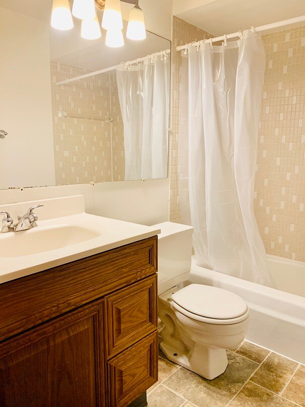 Concord Place Apartments 2414 N Oakland Ave Milwaukee WI 53211