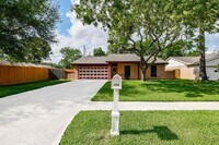 Building Photo - 2614 Cobble Ridge Dr