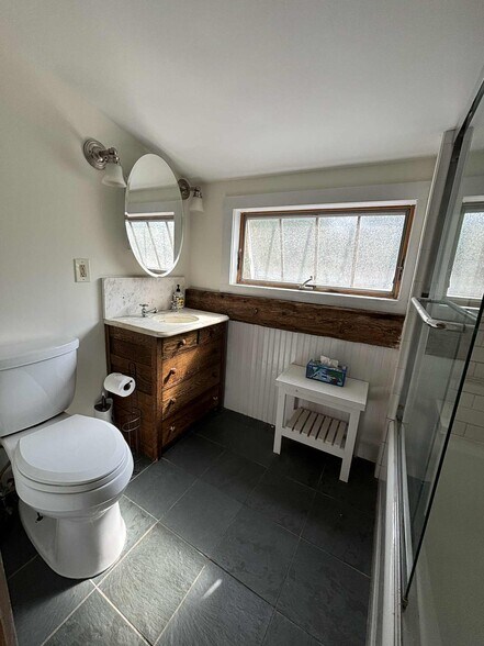 Full bath upstairs - 88 S Willard St