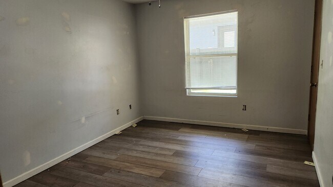 Building Photo - 606 Vattier Street