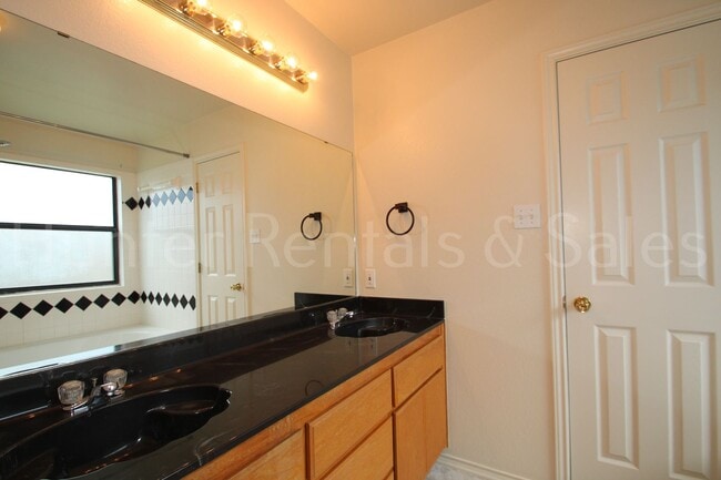 Building Photo - Bright, Open, and Ready to Welcome You Home