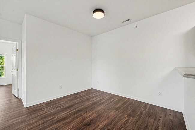 Building Photo - 961 Mistflower Ln