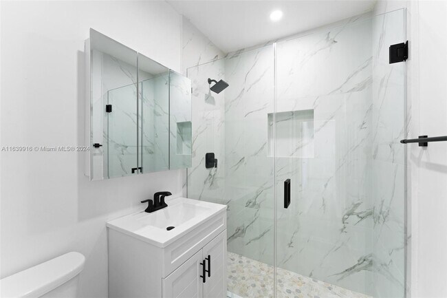 Building Photo - 3155 SW 27th Ln