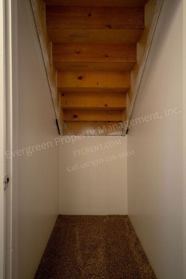 Building Photo - 2401 W Stuart St