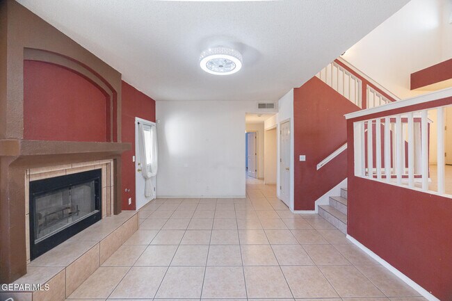 Building Photo - 749 Linda Johnson Ave