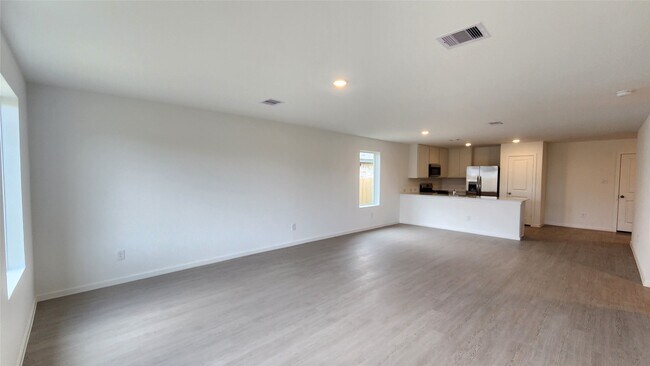Building Photo - 16202 Rustic Pr Dr