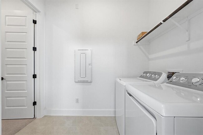 Building Photo - 2308 Sawdust Dr